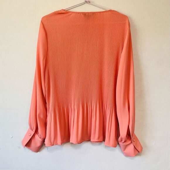 Simply Vera Vera Wang Long Sleeve Blouse Size M EUC - Picture 2 of 4